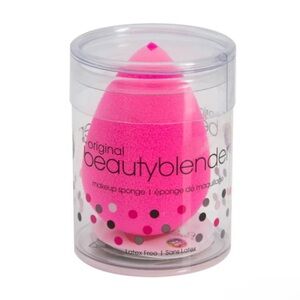 The Original Beauty Blender.  Vibrant Pink Makeup Sponge